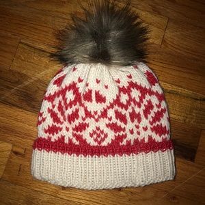 Red/cream beanie
